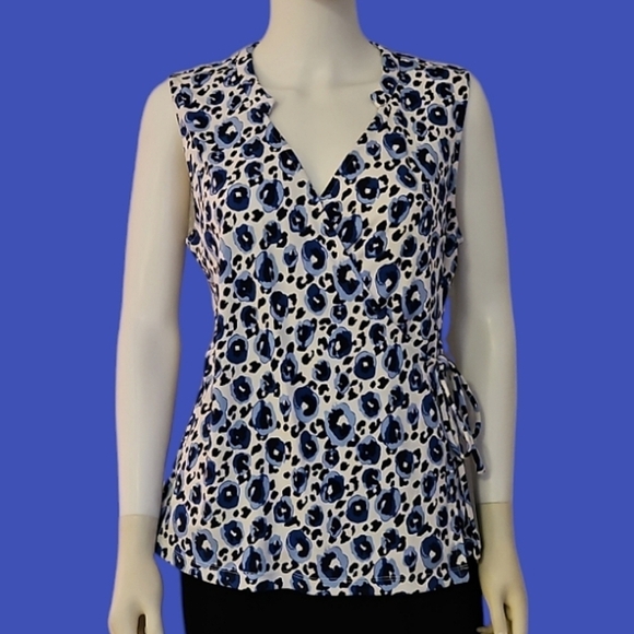 41 Hawthorn Aliska Sleeveless Front Wrap Surplice V-Neck Blouse - Picture 1 of 10